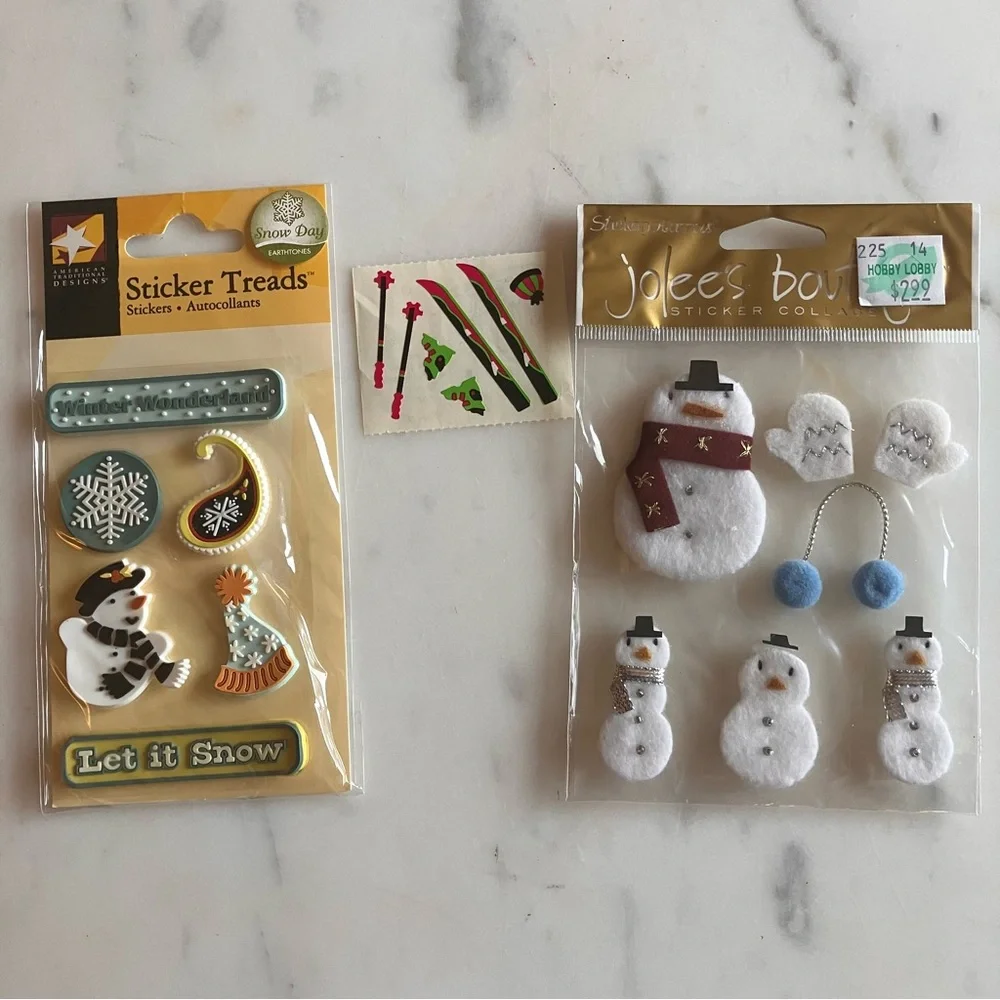 12x12 Winter Fun Premium‎ Scrapbook Kit 18 pages with coordinated stickers